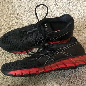 Asics gel quantom 180